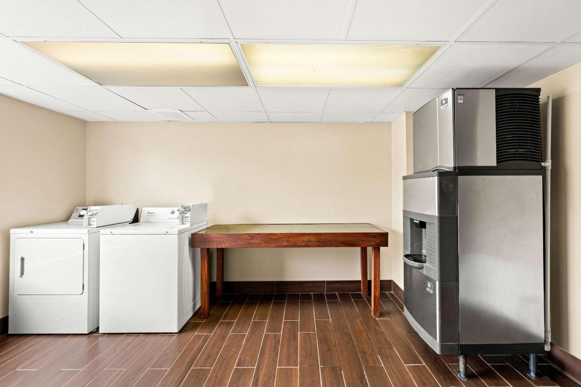 Comfort Suites Abingdon I-81 Eksteriør bilde